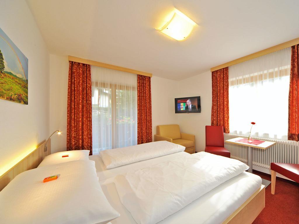 Pension Isabella Bad Kleinkirchheim Exterior photo